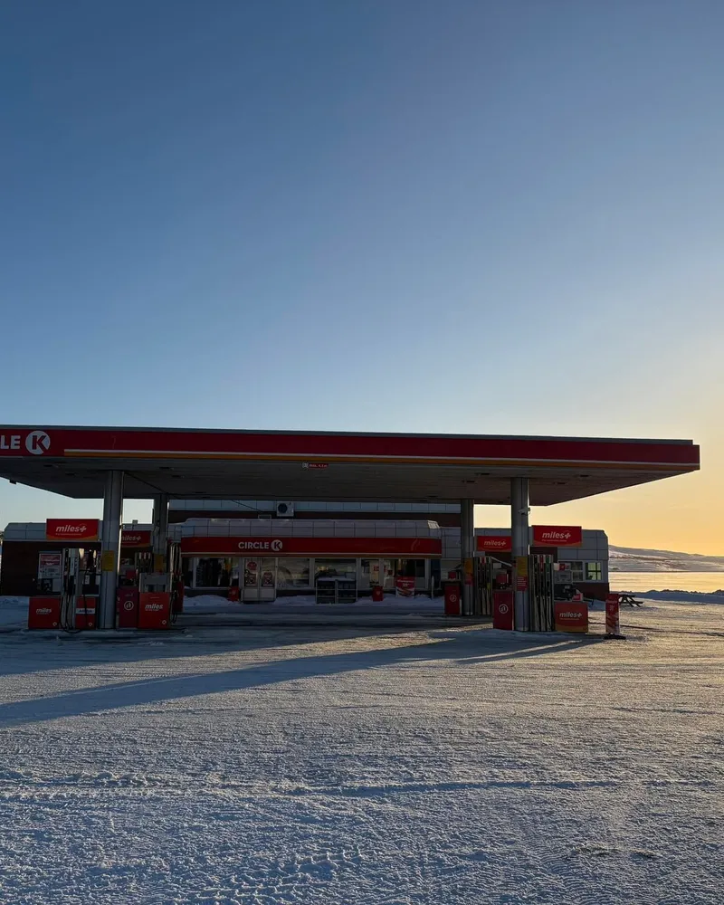 Circle K Vadsø in the winter sun