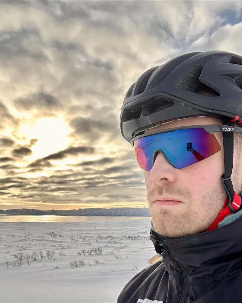Sunglasses from Henry Hansen Optikk being worn