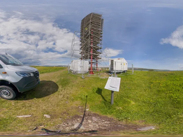 Luftskipsmasta (the Airship Mast) on Vadsøya