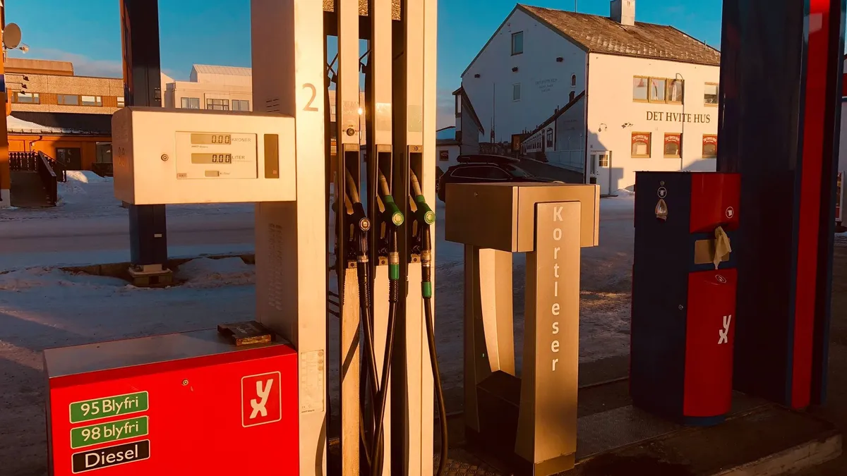Bensinpumpene hos YX Vadsø